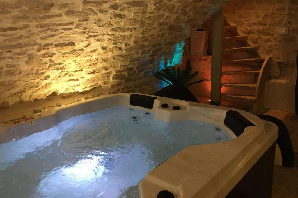 Les Secrets De L'Isle Villa Ngoại thất bức ảnh
